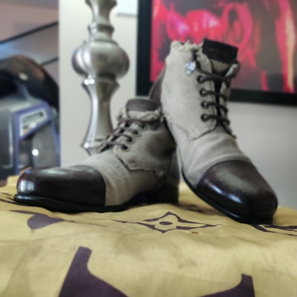 Dolce & Gabbana boots - Picture 9 of 10